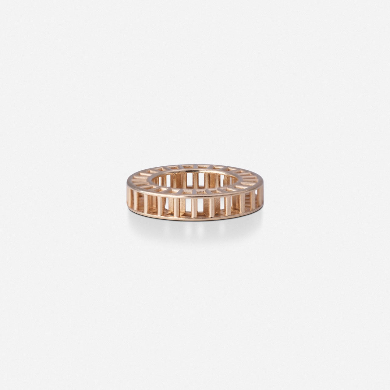 Cagey Banded Ring