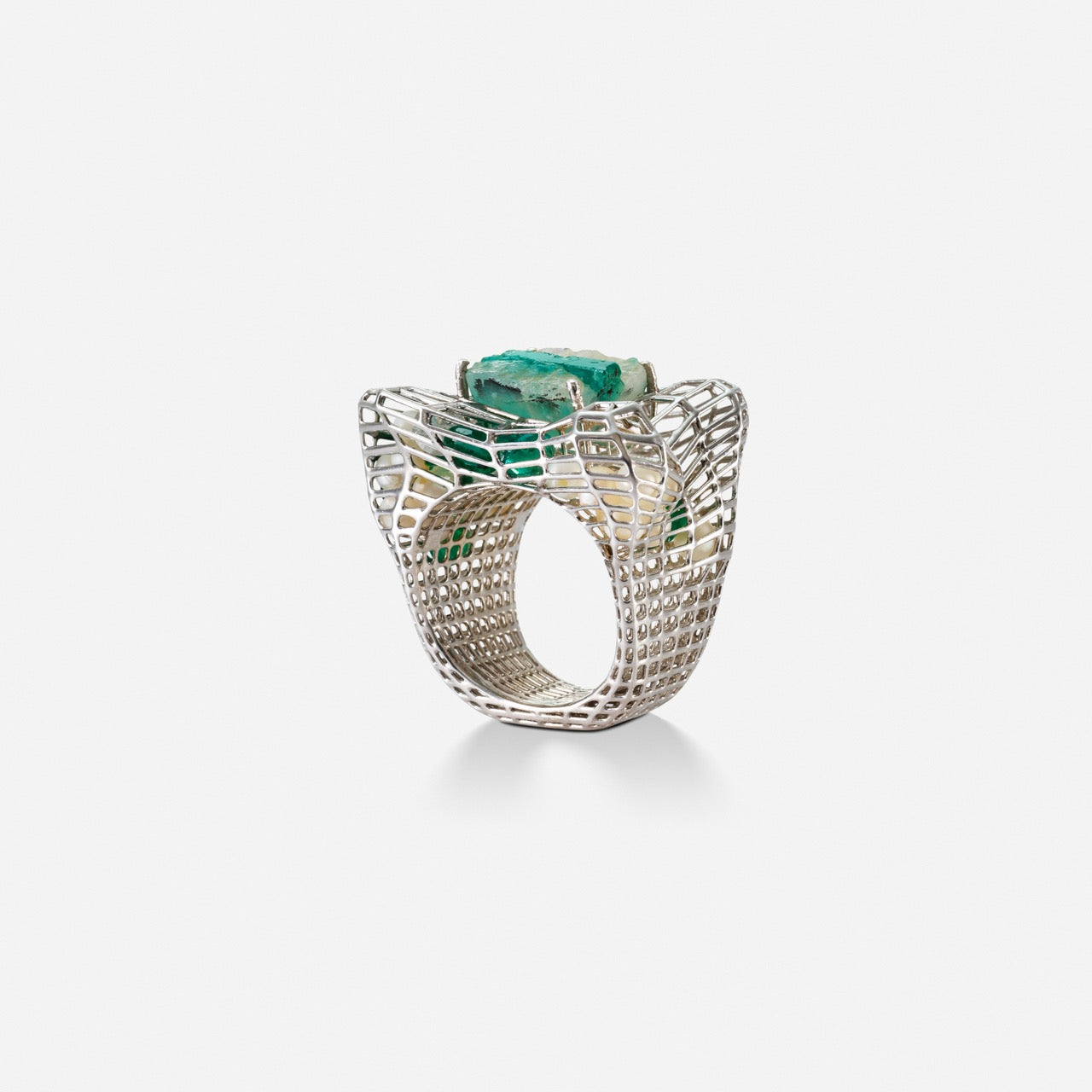 Cagey Distorted Ring