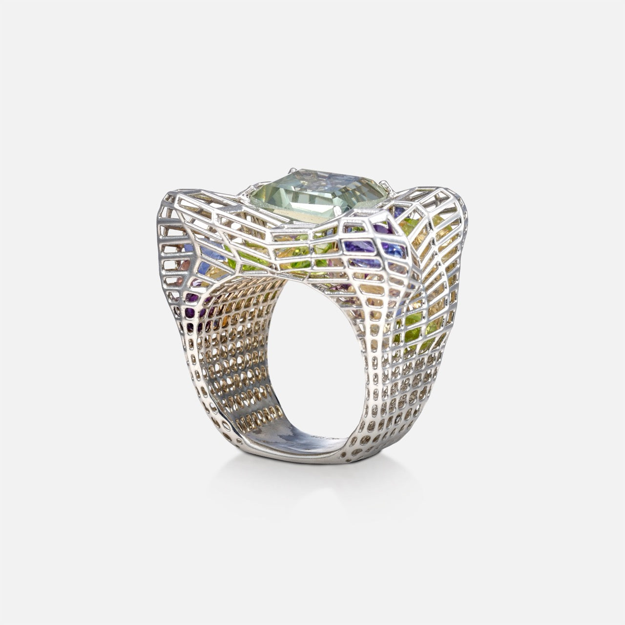 Cagey Distorted Ring