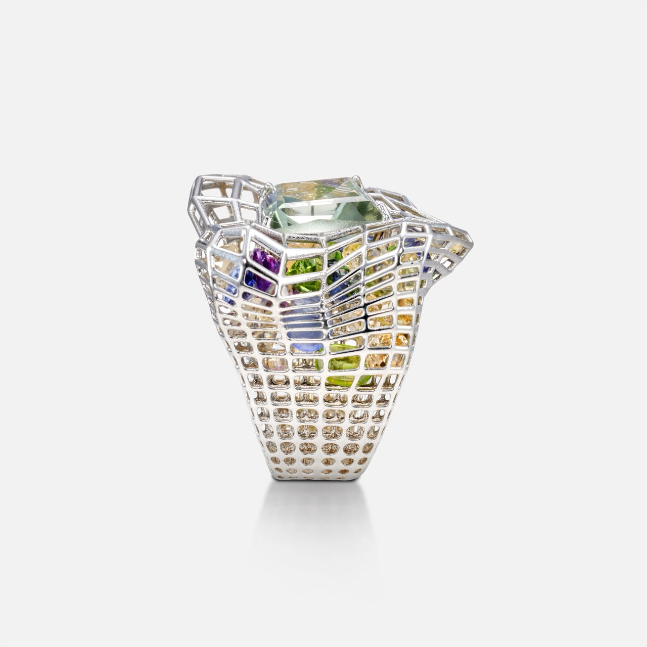 Cagey Distorted Ring