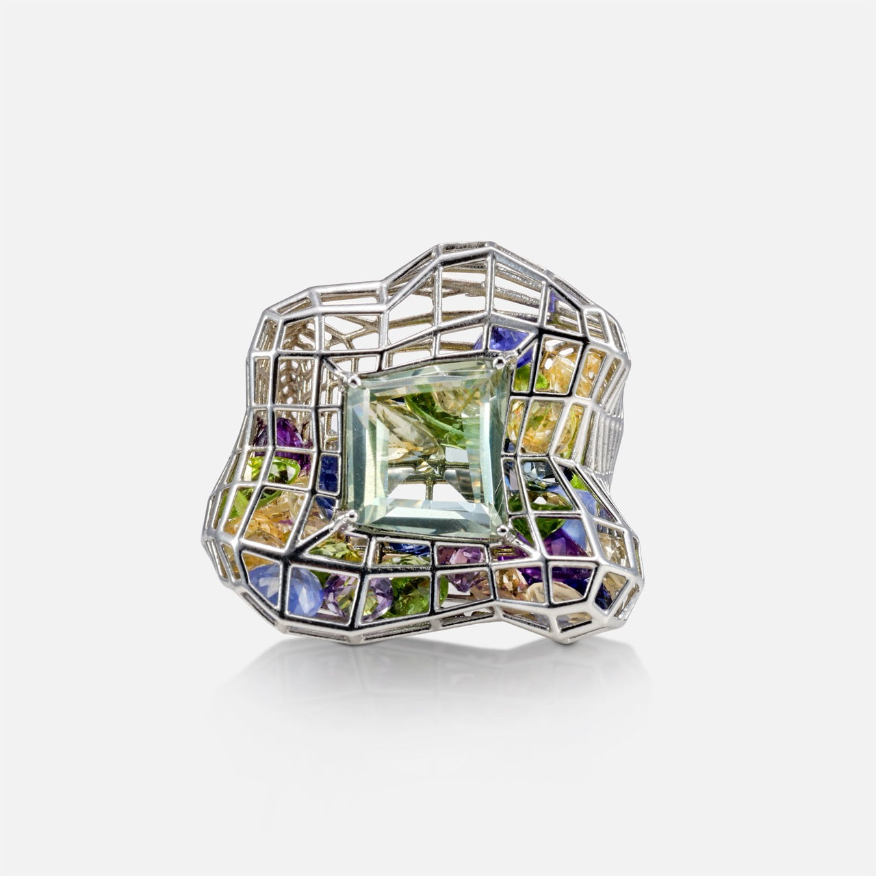 Cagey Distorted Ring
