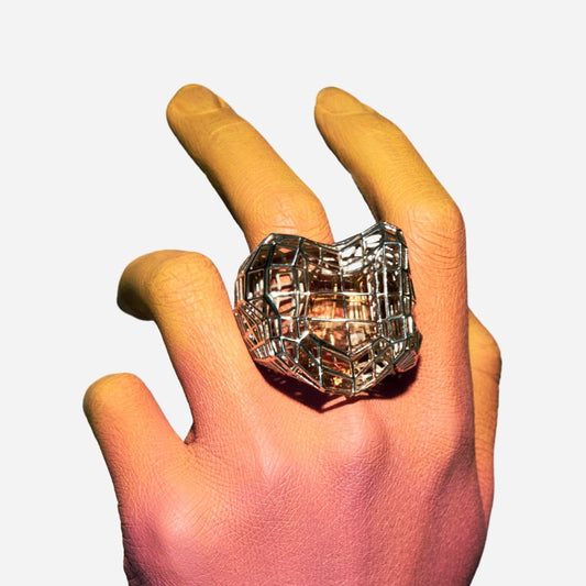 Cagey Distorted Ring