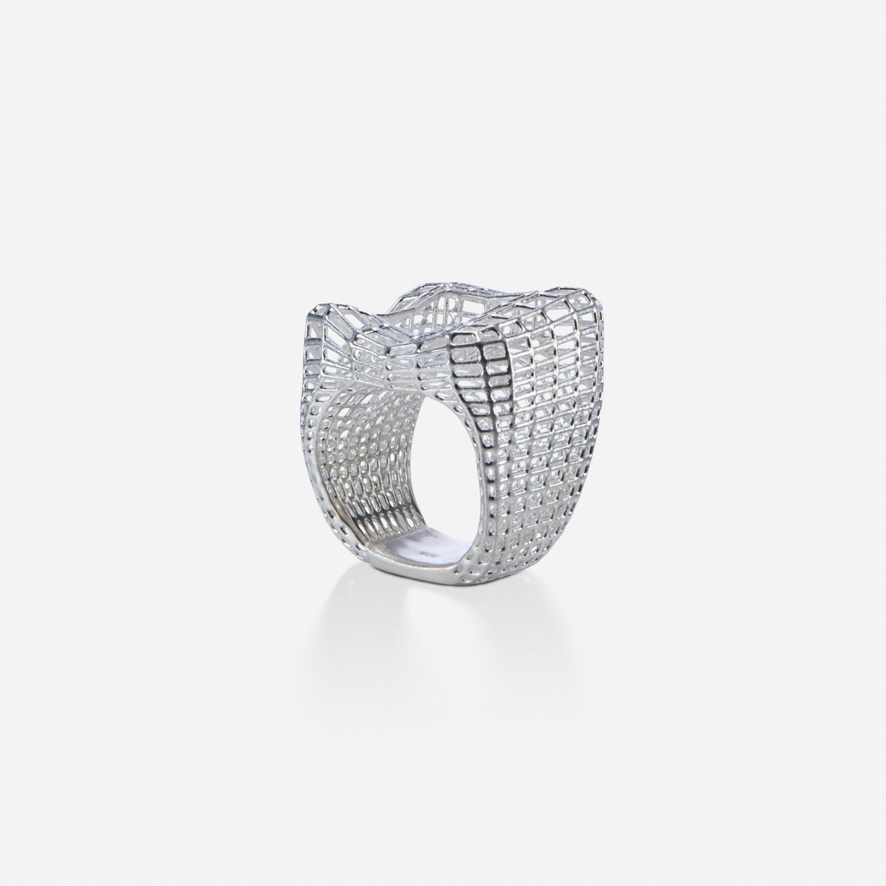 Cagey Distorted Ring