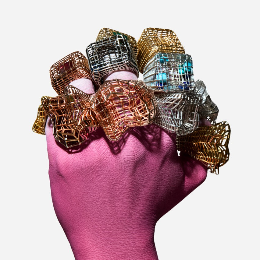 Cagey Distorted Ring