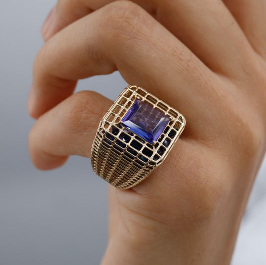 Cagey Loud Ring