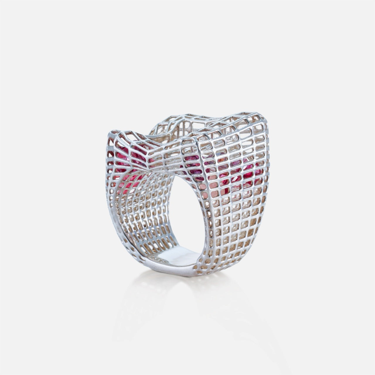 Cagey Distorted Ring
