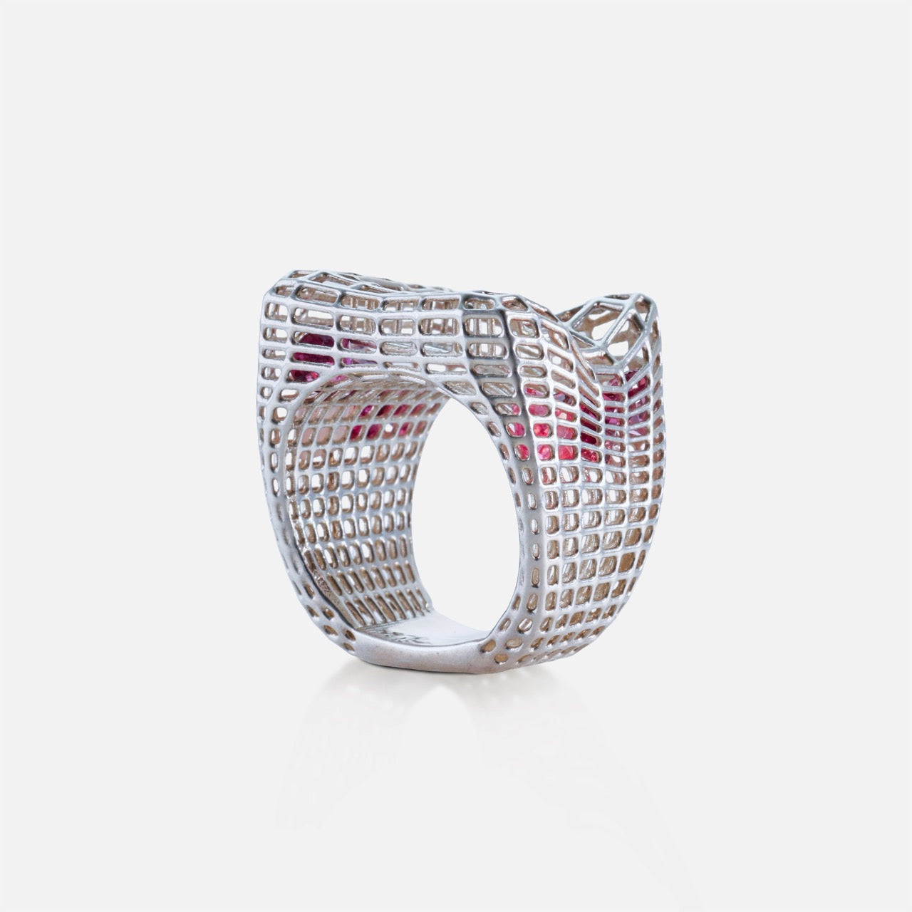 Cagey Distorted Ring