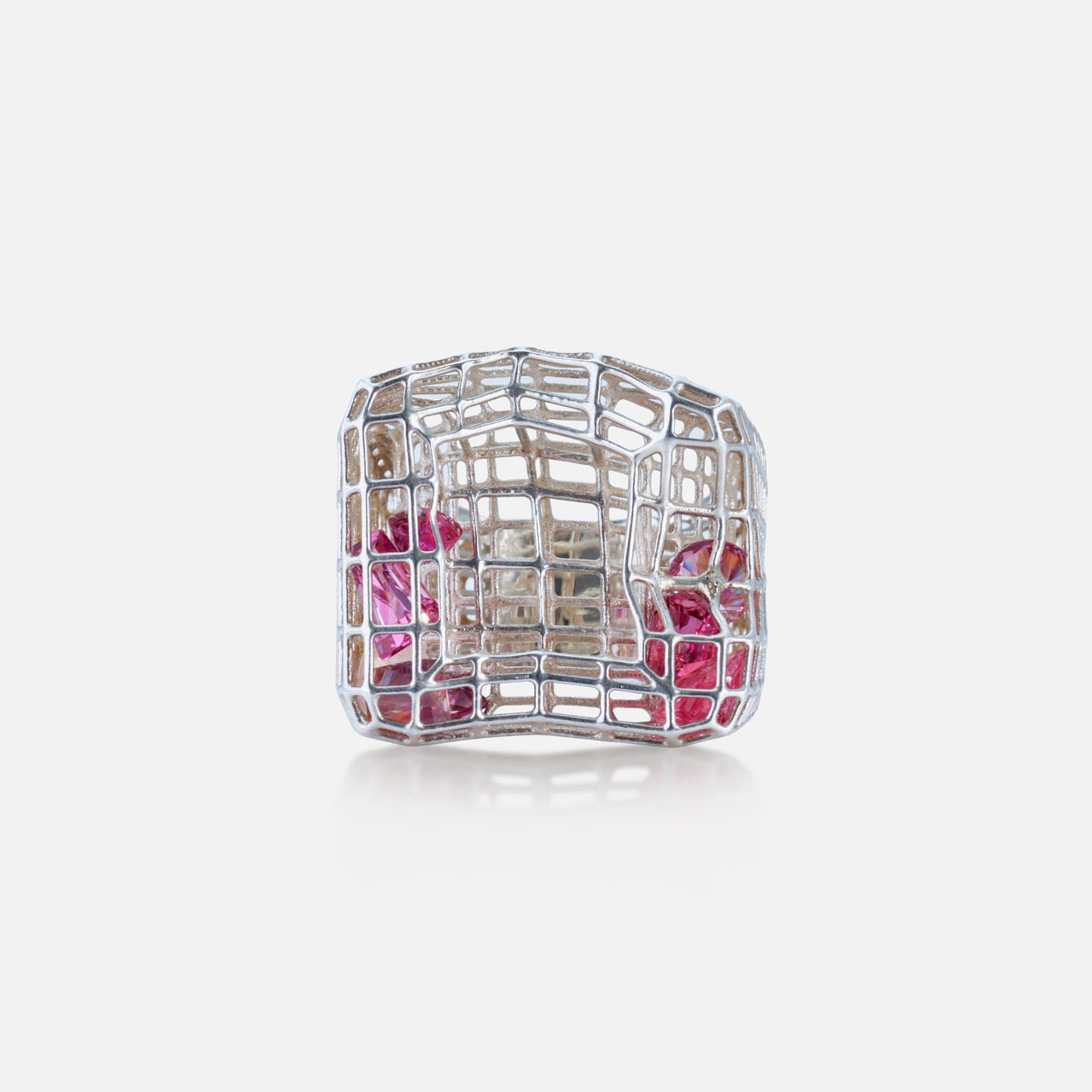 Cagey Distorted Ring