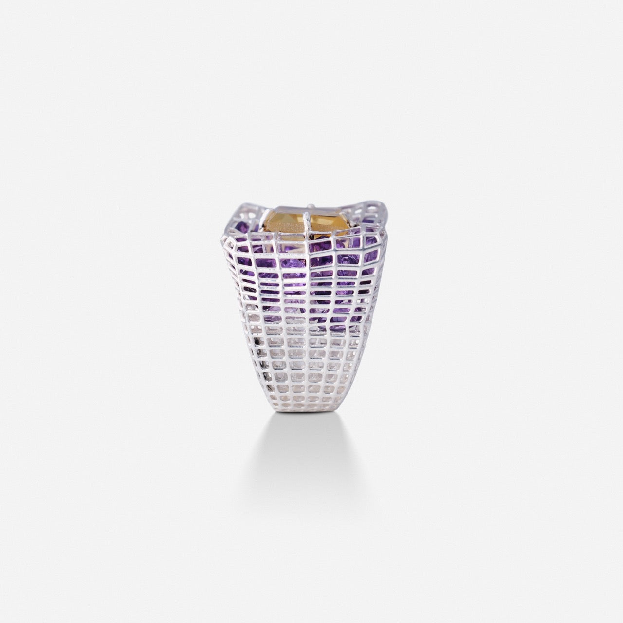 Cagey Distorted Ring