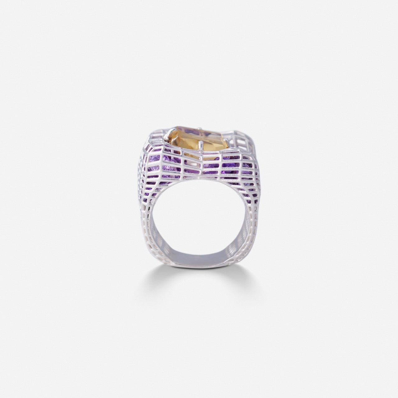 Cagey Distorted Ring