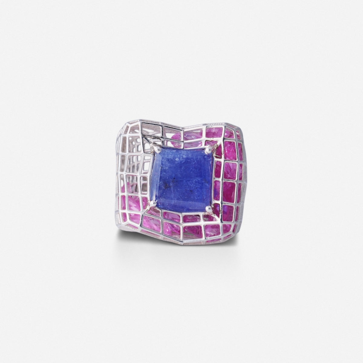 Cagey Distorted Ring