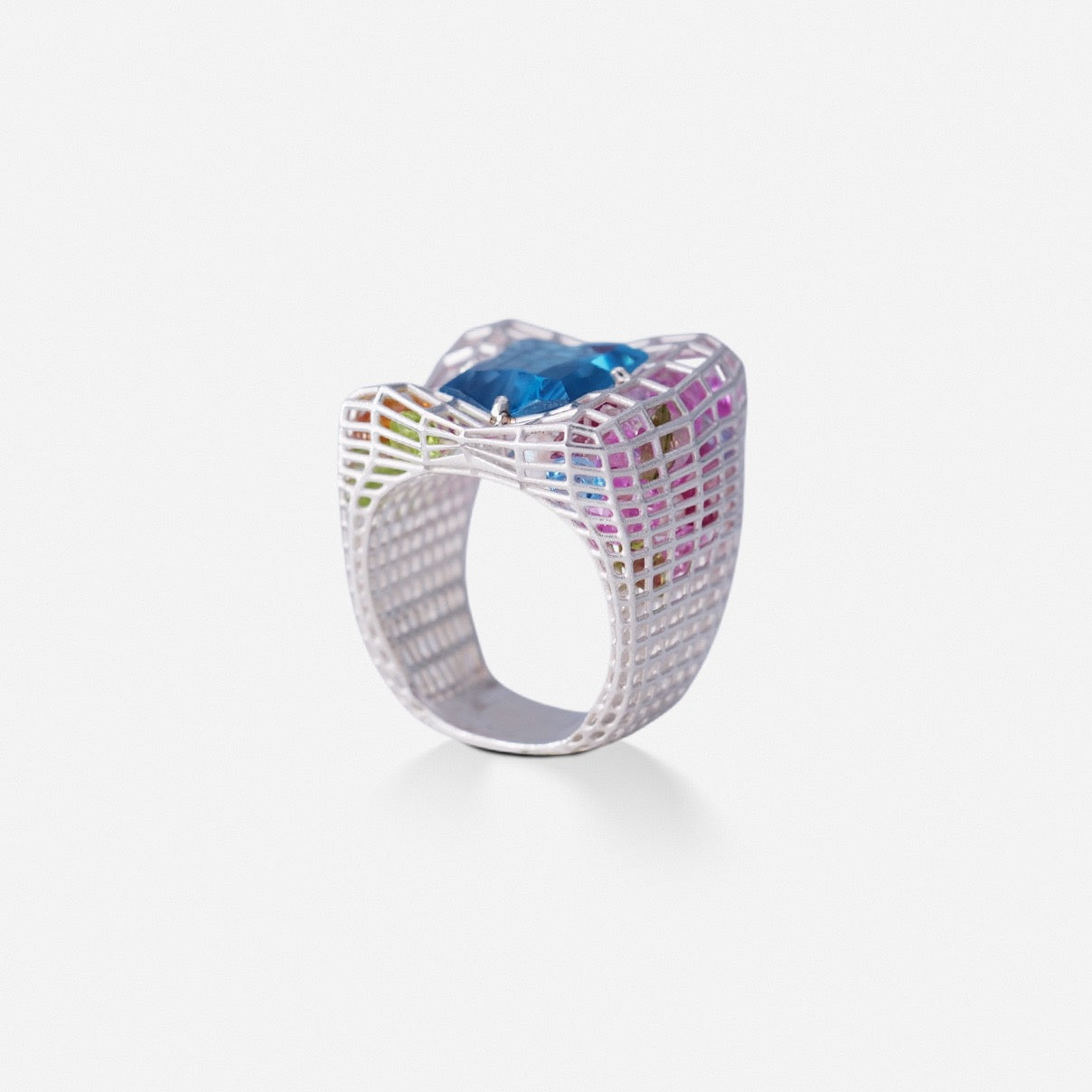 Cagey Distorted Ring