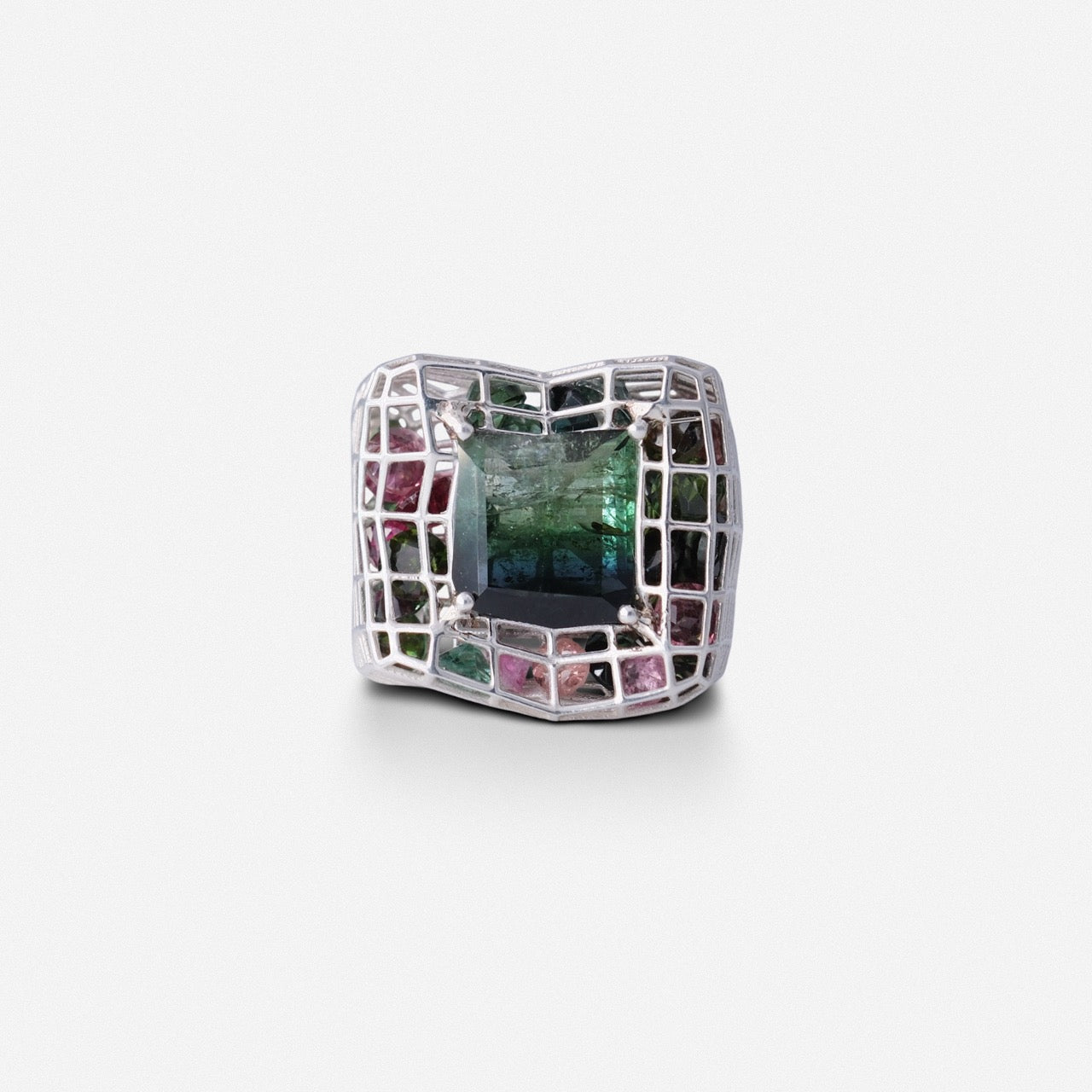 Cagey Distorted Ring