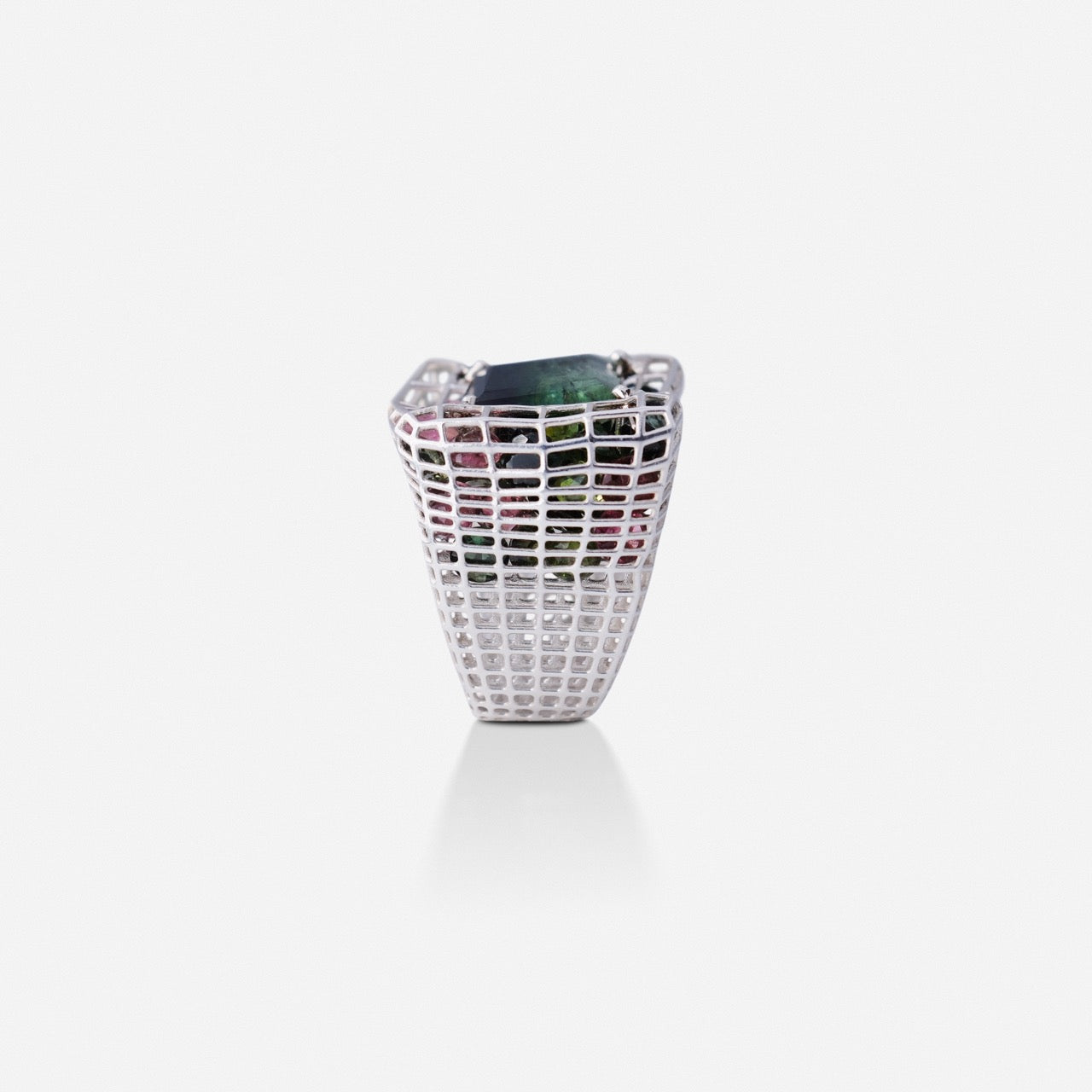 Cagey Distorted Ring