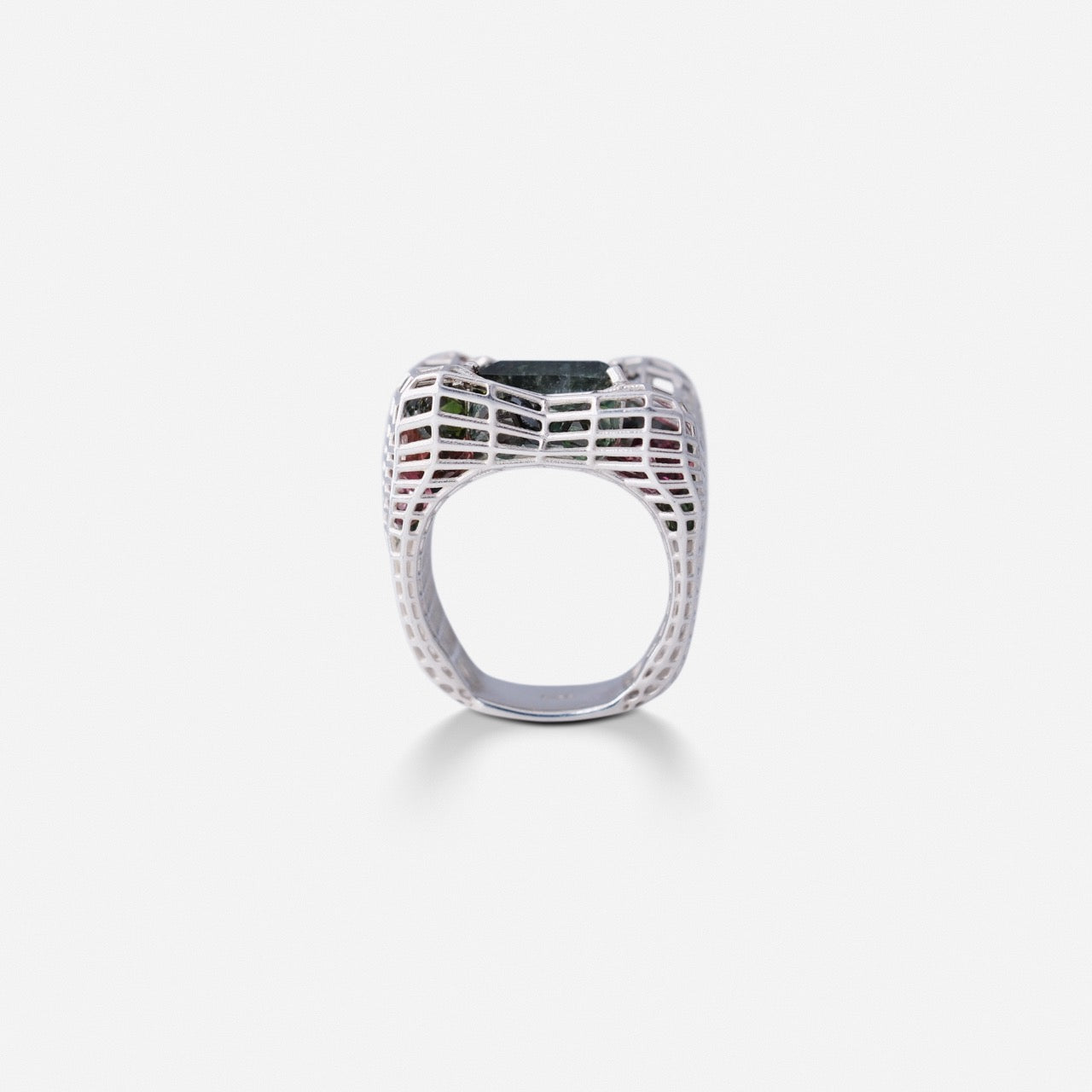 Cagey Distorted Ring