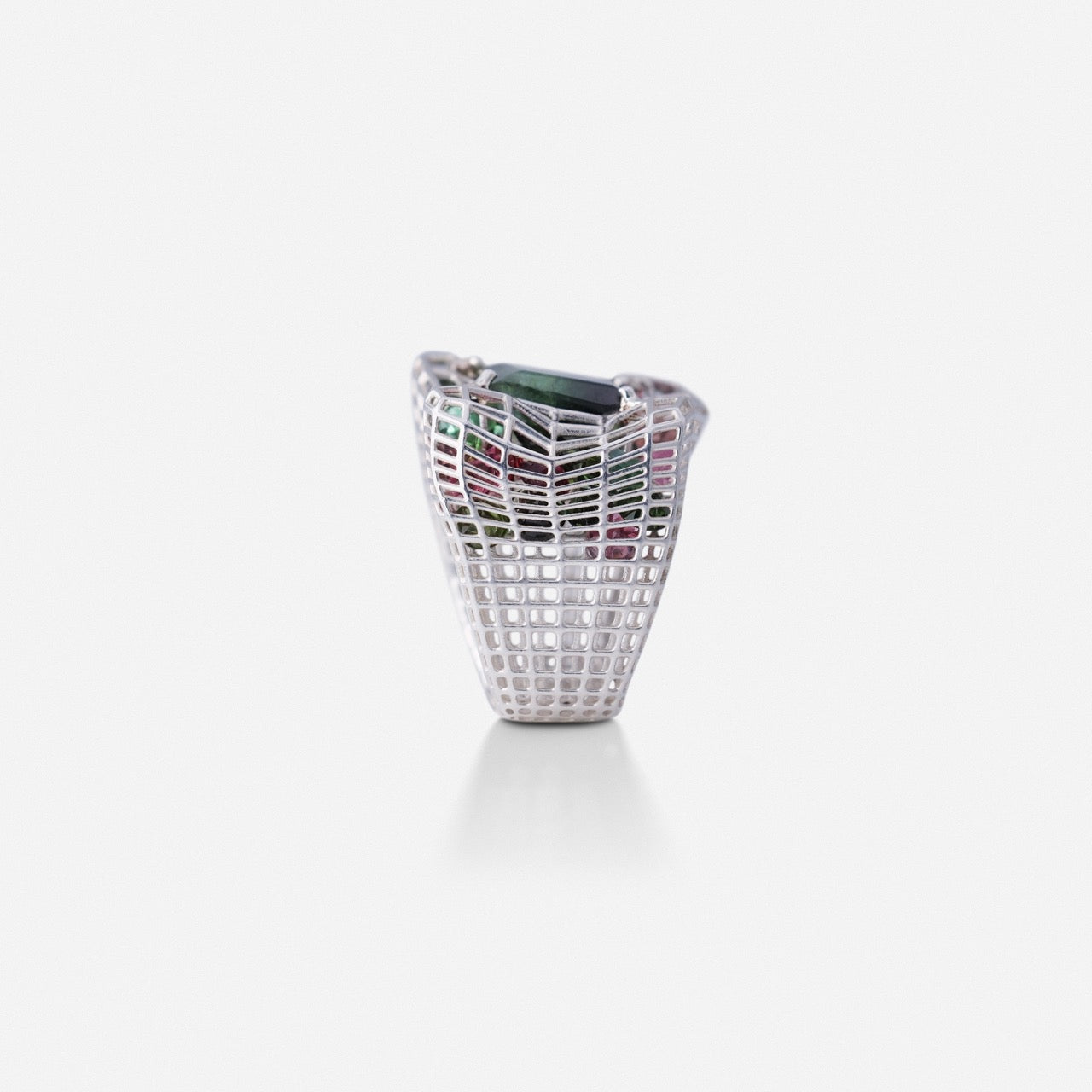 Cagey Distorted Ring