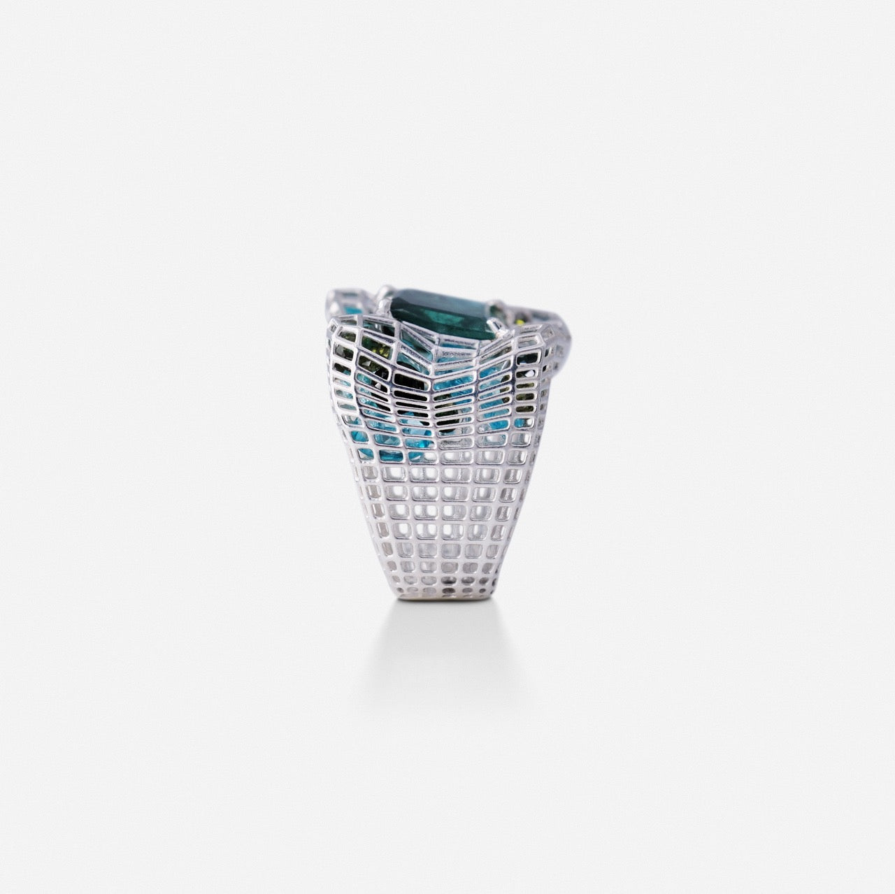 Cagey Distorted Ring