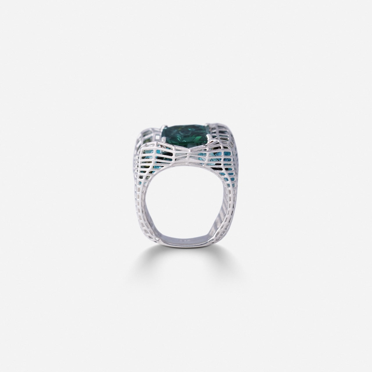 Cagey Distorted Ring