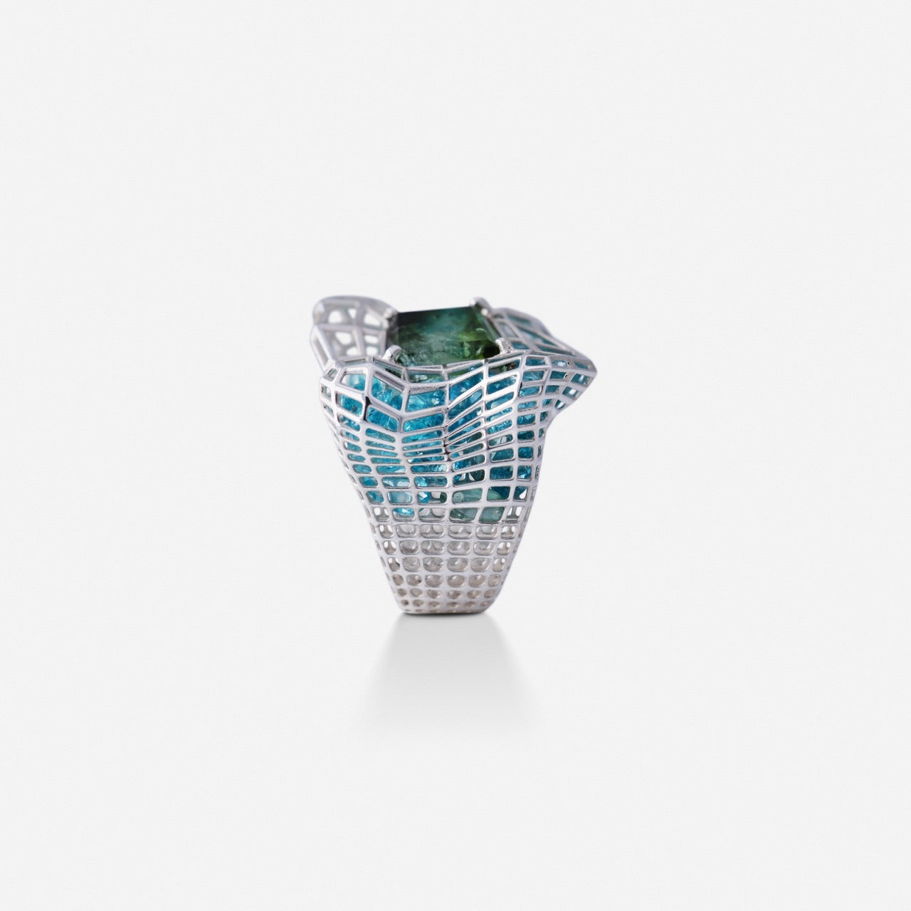 Cagey Distorted Ring