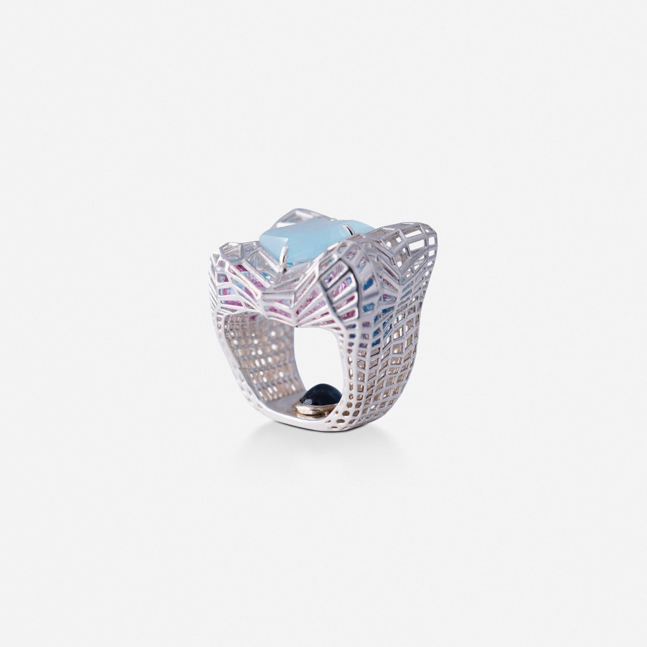 Cagey Distorted Ring