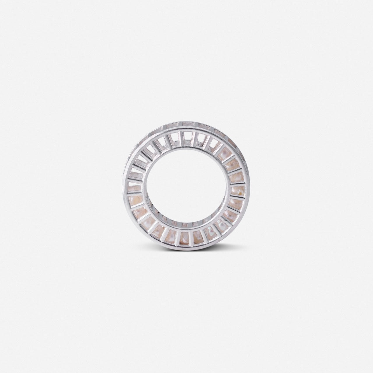 Cagey Banded Ring