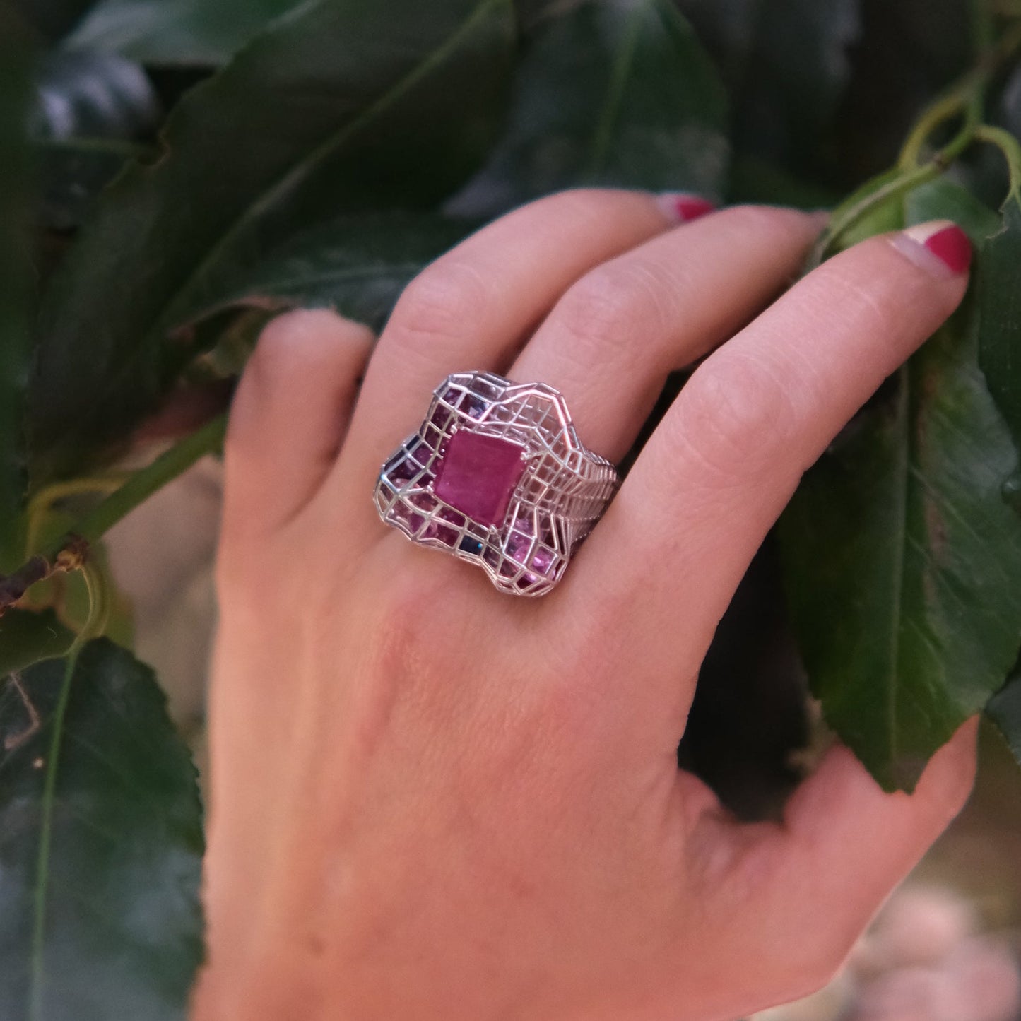 Cagey Distorted Ring