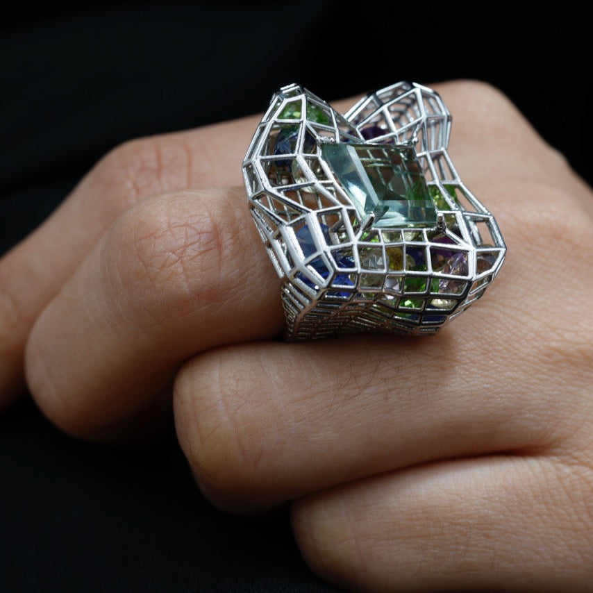 Cagey Distorted Ring