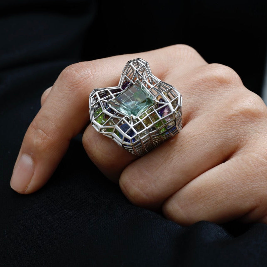 Cagey Distorted Ring