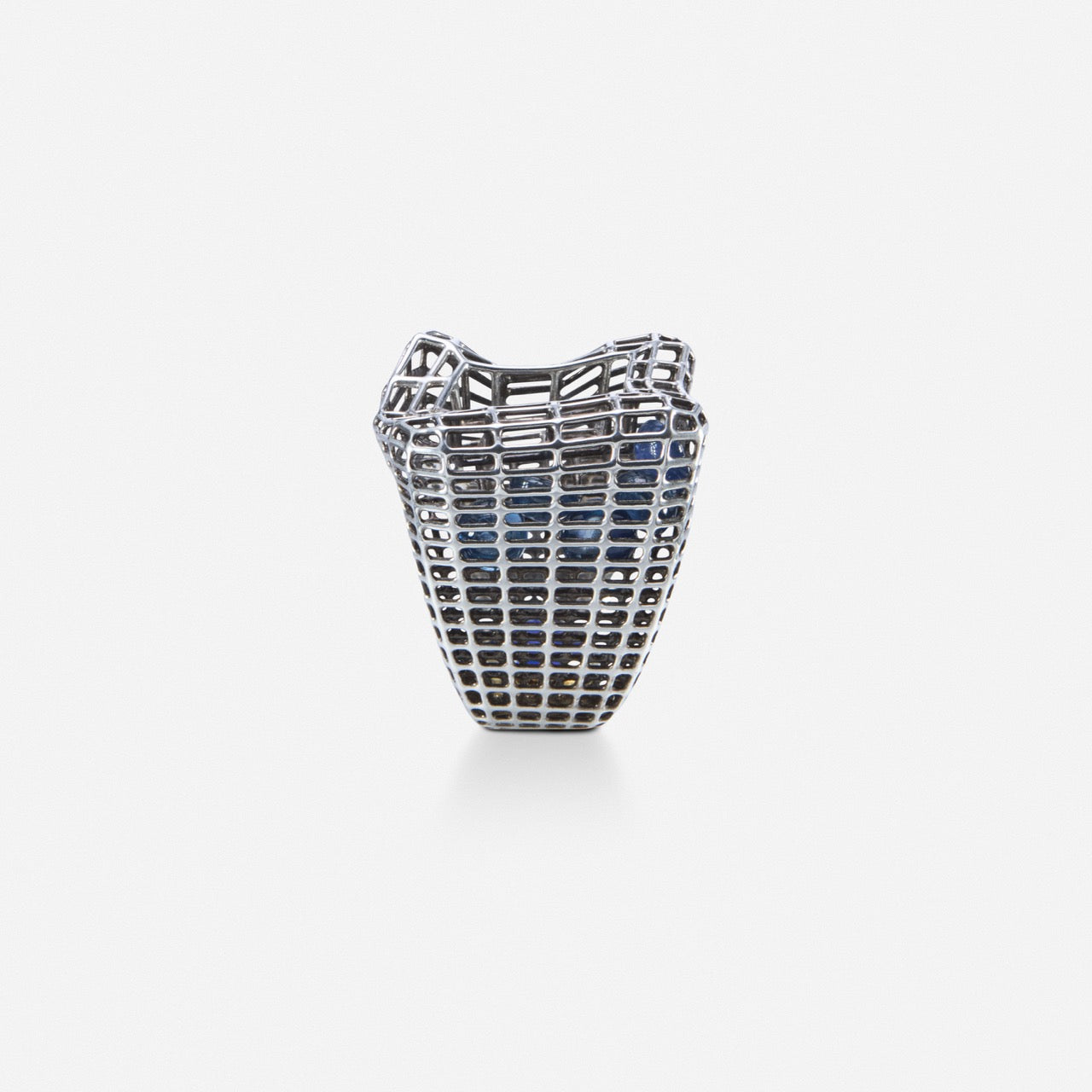 Cagey Distorted Ring