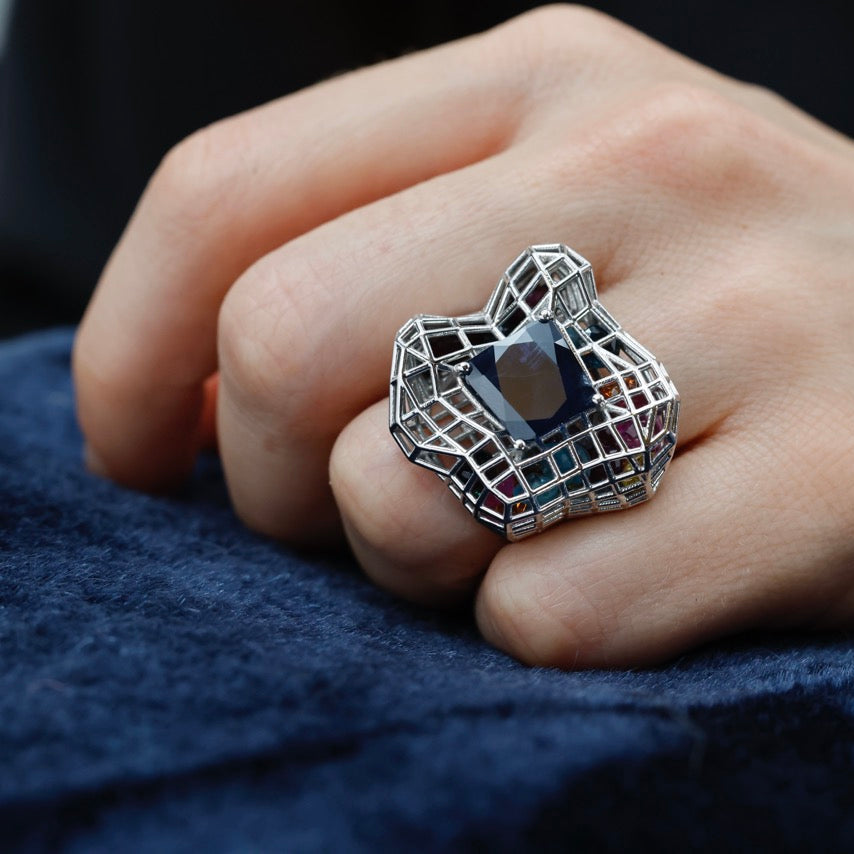 Cagey Distorted Ring