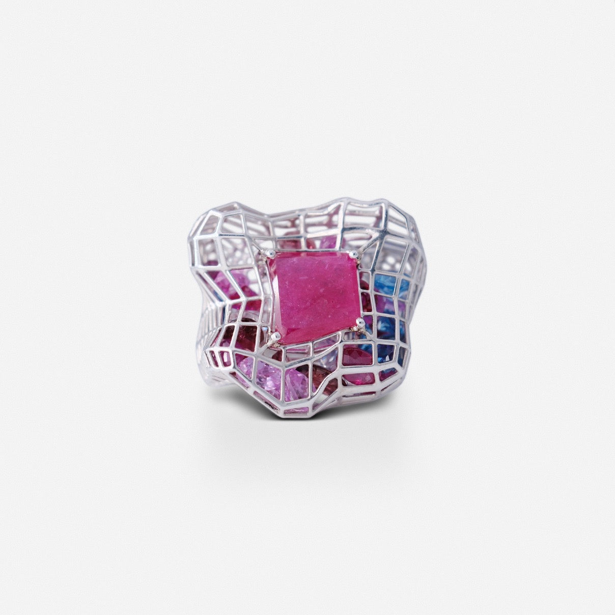 Cagey Distorted Ring