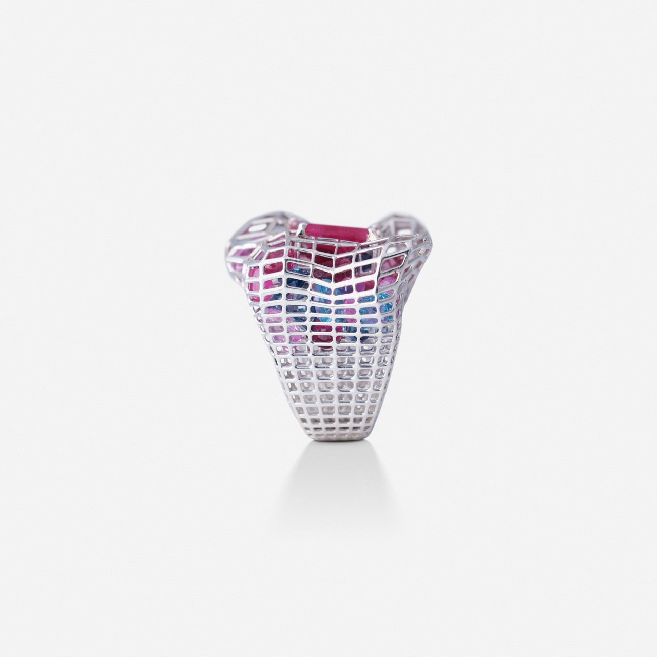 Cagey Distorted Ring